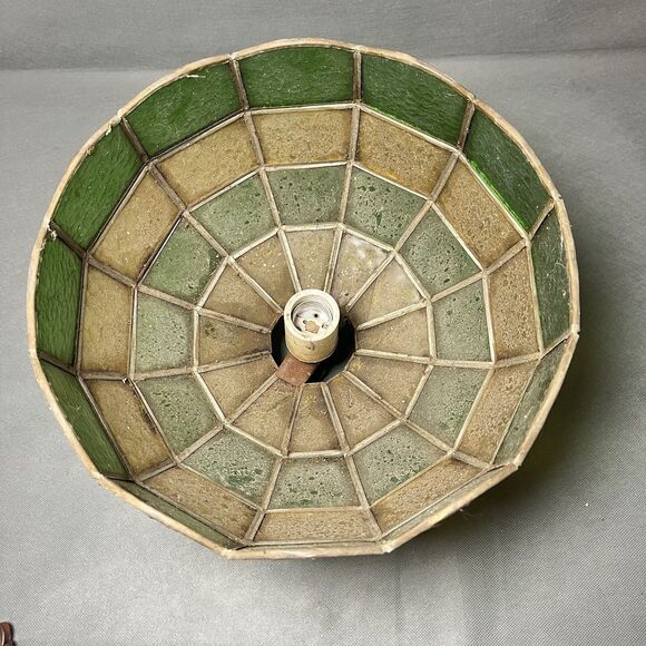 Vintage Tiffany Style 60's/ 70's Green & Gold Stain Glass Lamp Shade - Picture 7 of 8